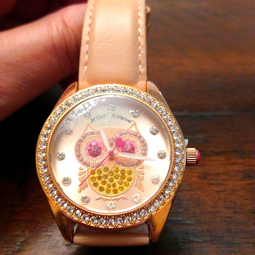 NWOT Pink Betsey Johnson Owl Watch. Rose Gold, Pink Crystal Face. Leather Band